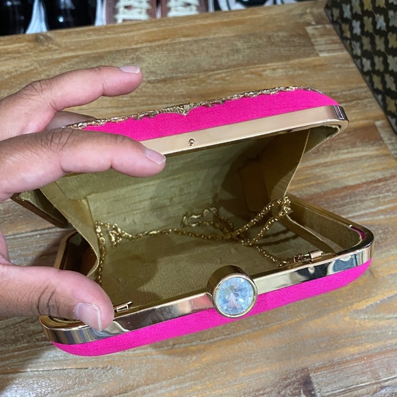 Floral Embroidered Box Clutch - Picture 2 of 6